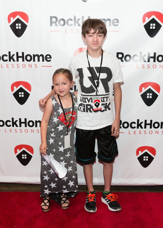redcarpets.com-step-repeat-may-16-backdrop-rockhomelessons10