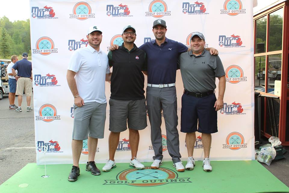 redcarpets-com-90x120-popup-can-golf-outing-2016-10