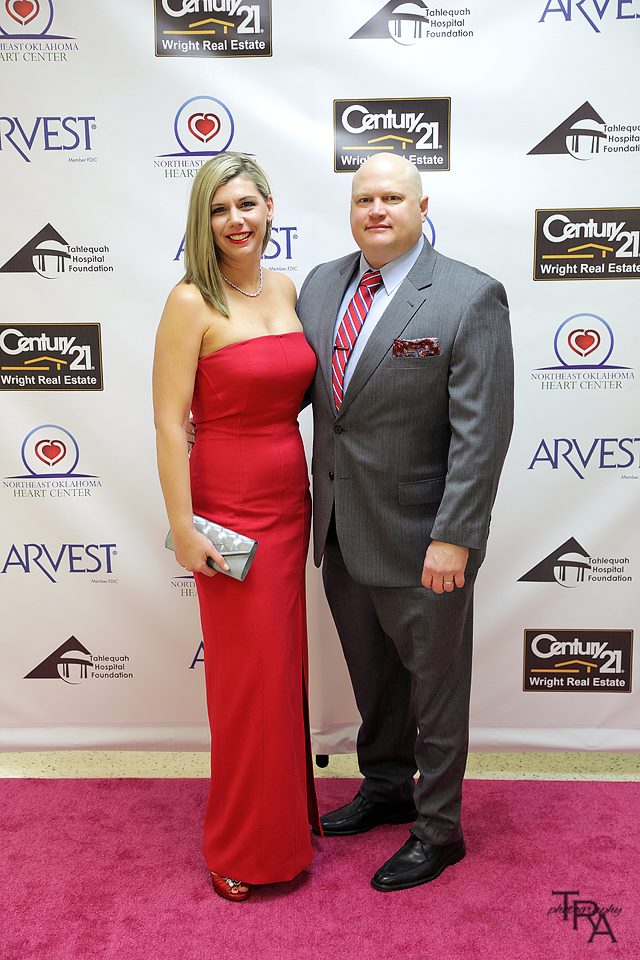 redcarpets.com-steprepeat-tra-photography-hearts-of-gold-gala-1711