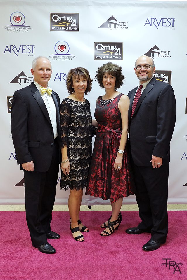 redcarpets.com-steprepeat-tra-photography-hearts-of-gold-gala-1714
