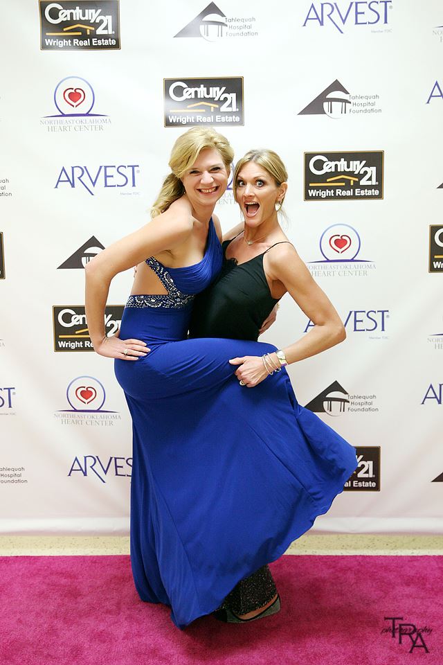 redcarpets.com-steprepeat-tra-photography-hearts-of-gold-gala-1715