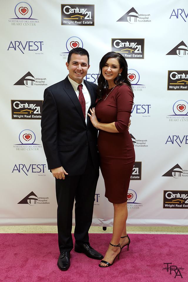 redcarpets.com-steprepeat-tra-photography-hearts-of-gold-gala-173