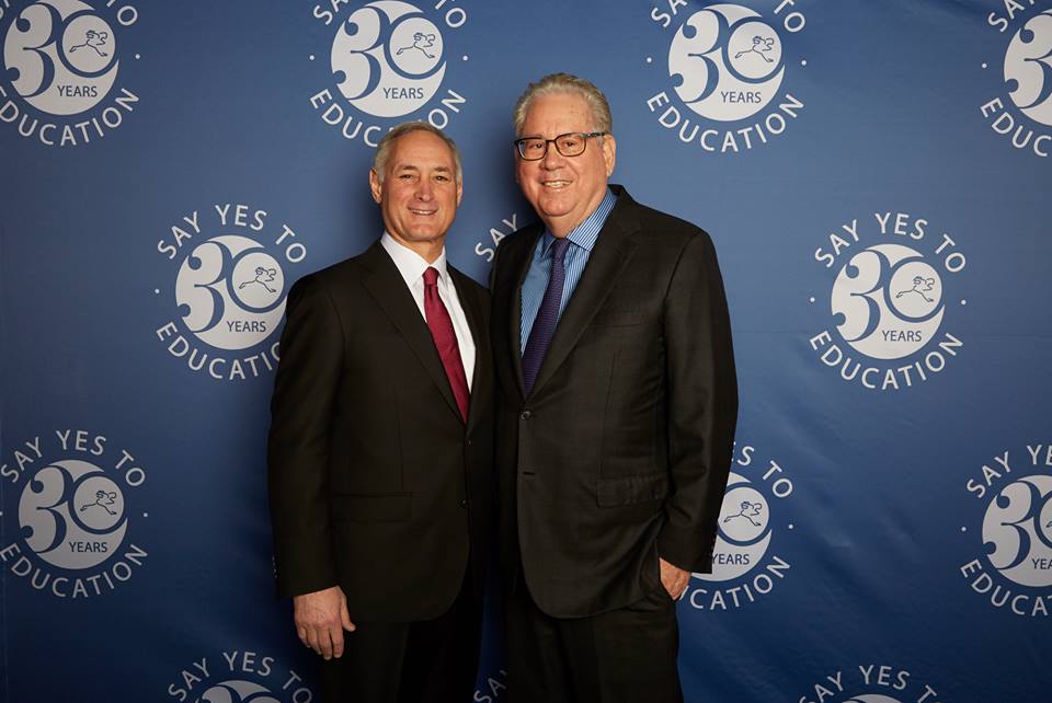 redcarpets.com-steprepeat-backdrop-sayyestoeducation-30th-anniversary-1
