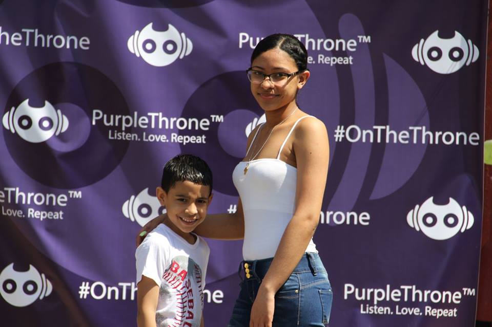 redcarpets.com-steprepeat-backdrop-redcarpetparty-PurpleThrone.com-13