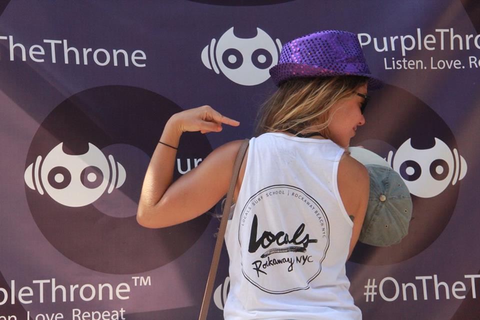 redcarpets.com-steprepeat-backdrop-redcarpetparty-PurpleThrone.com-32