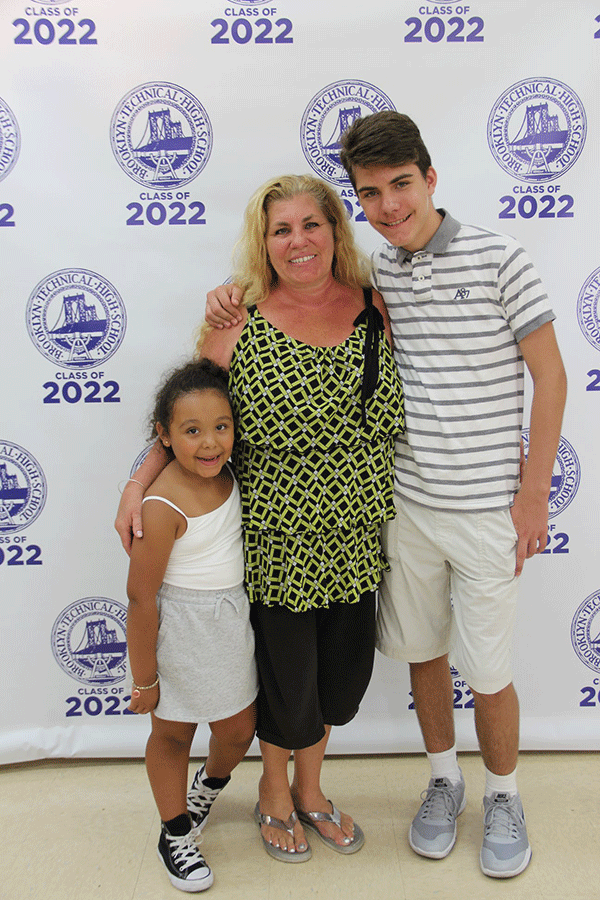 redcarpets.com-step-repeat-fabric-red-carpet-backdrops-brooklyn-tech-DREAM-orientation-2022-10