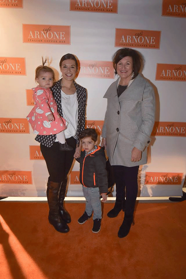 redcarpets.com-step-repeat-fabric-vinyl-backdrops-cafe-arnone-orange-carpet-3