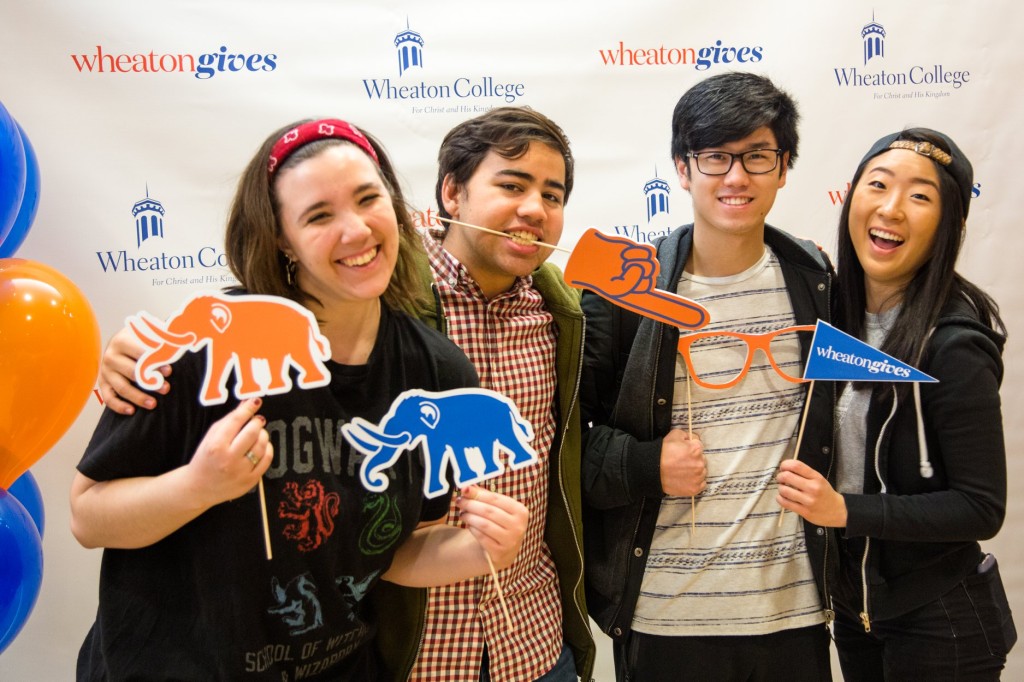 redcarpets.com-step-repeat-fabric-vinyl-red-carpet-wheaton-giving-day-wheatongives-2019-6