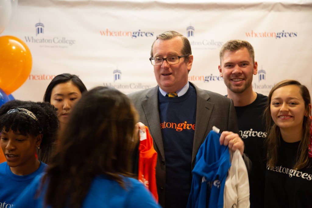 redcarpets.com-step-repeat-fabric-vinyl-red-carpet-wheaton-giving-day-wheatongives-2019-9