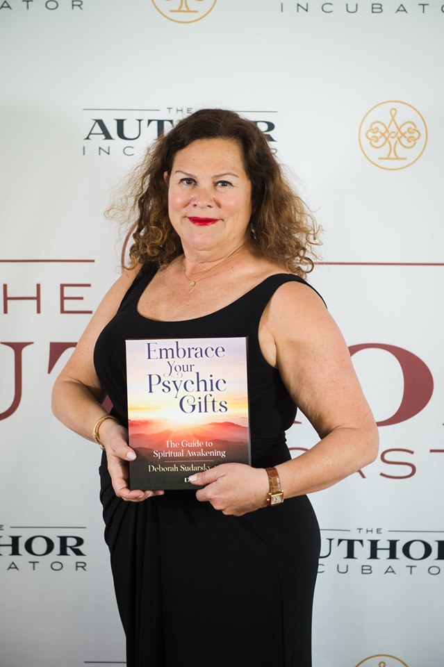 redcarpets.com-step-repeat-fabric-vinyl-red-carpet-author-incubator-launch-may-2019-9