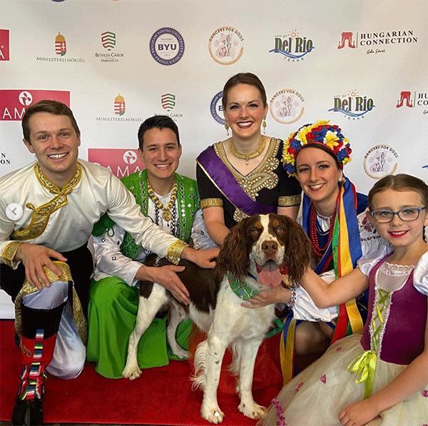 redcarpets.com-step-repeat-dancers-for-dogs-7