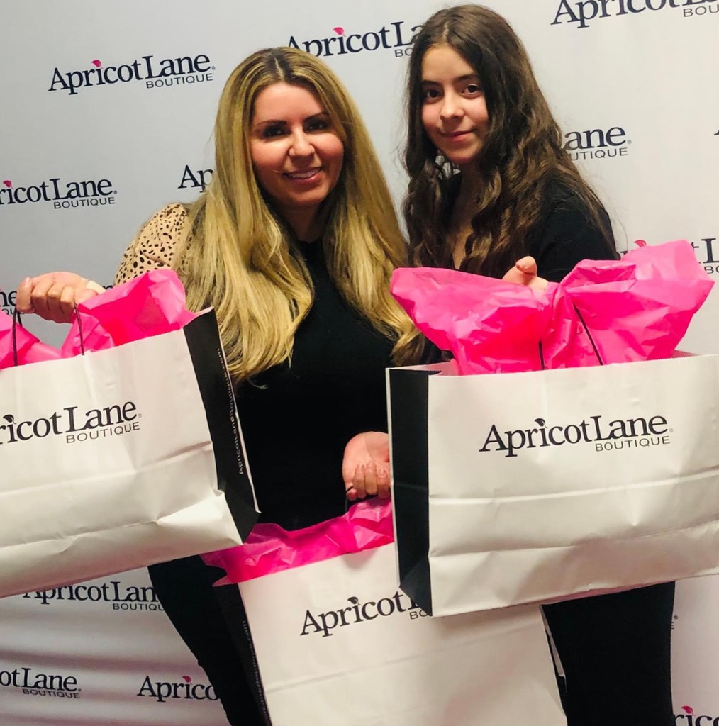 redcarpets.com-step-repeat-red-carpet-event-apricot-lane-frisco-texas-grand-opening-2021-1