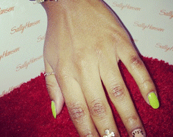 Sally Hansen Mani Cam