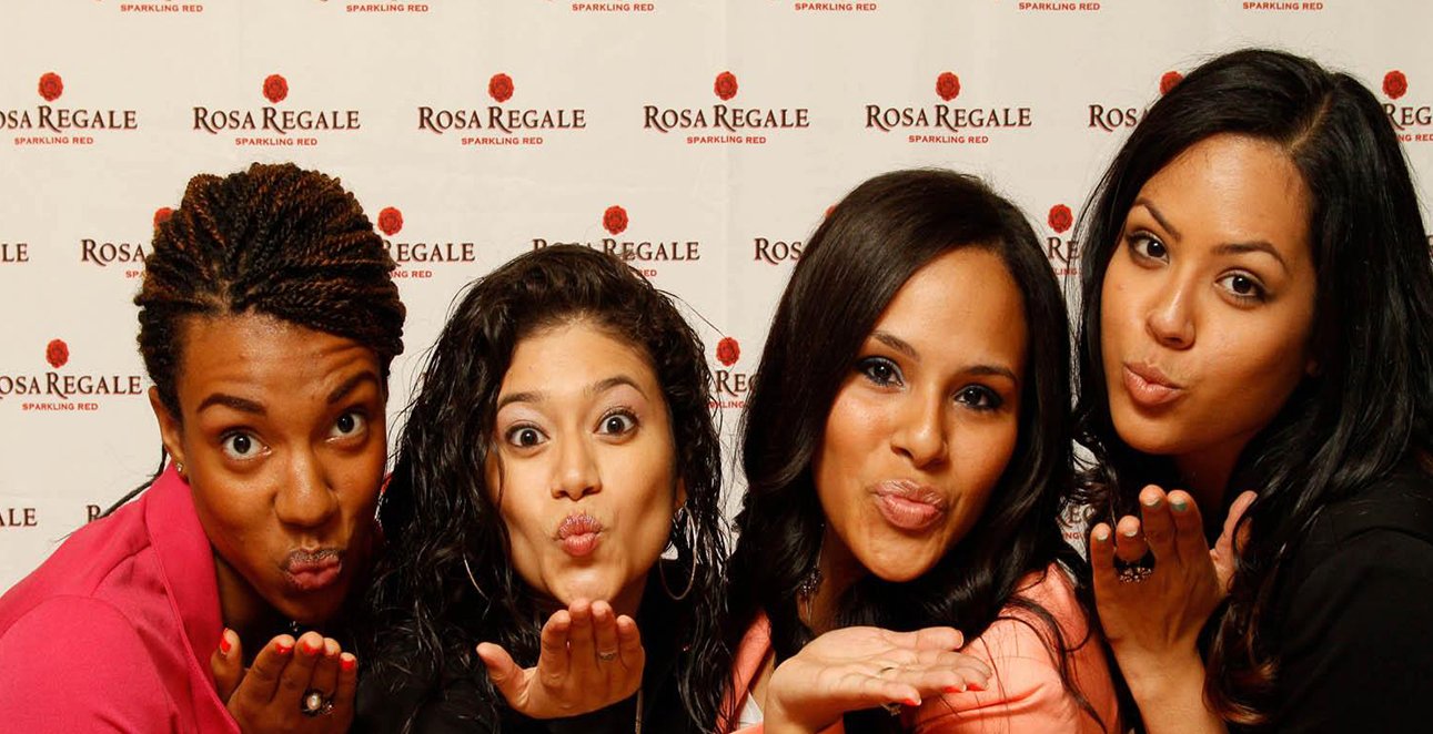 Rosa Regale Scandalicious Viewing Party