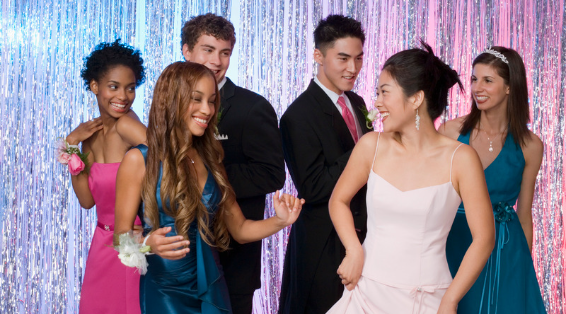 Tips on Using a Custom Red Carpet during the Prom Season