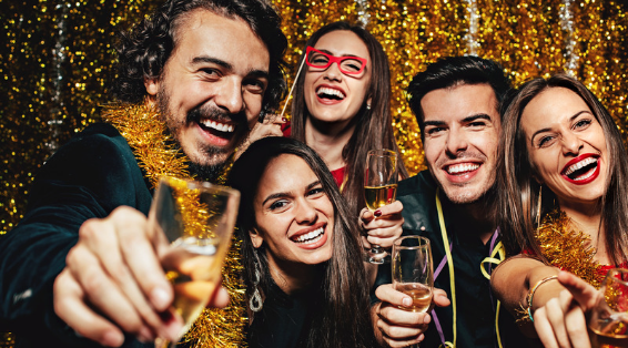 A Night of Glamour: How to Host a Red Carpet Style Party – Part 2