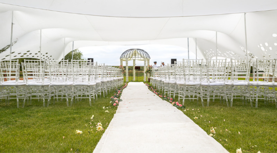 Aisle Runners: The Key to a Flawless Outdoor Wedding