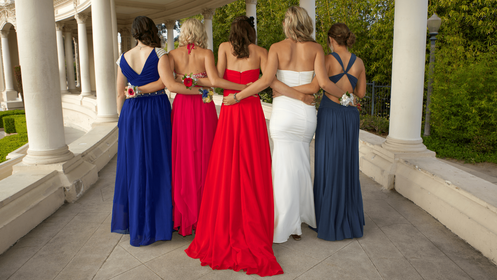 Add Glamour to Your Prom or Wedding Celebration with Custom Backdrops and Carpets